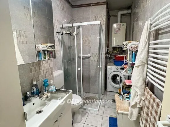 Eladó lakás Budapest III. kerület 70 nm
