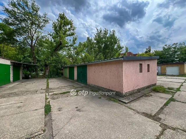 Eladó lakás Budapest IV. kerület 82 nm