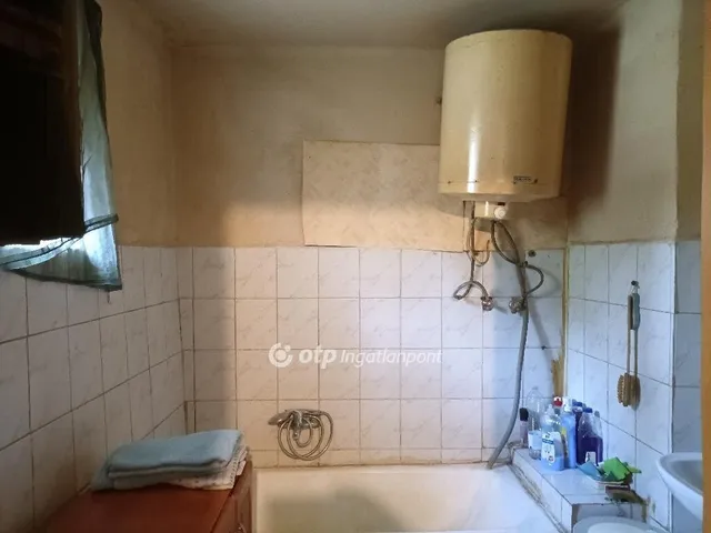 Eladó ház Nagytarcsa 740 nm