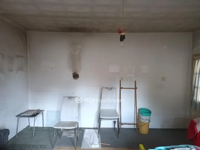 Eladó ház Nagytarcsa 740 nm