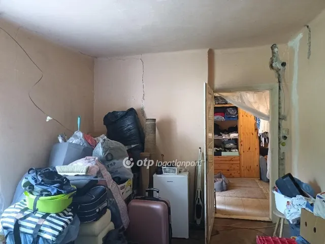 Eladó ház Nagytarcsa 740 nm