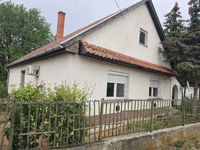 Eladó ház Tápiószőlős 75 nm