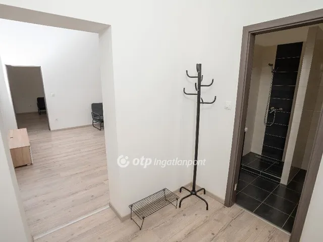 Eladó lakás Budapest VI. kerület 73 nm