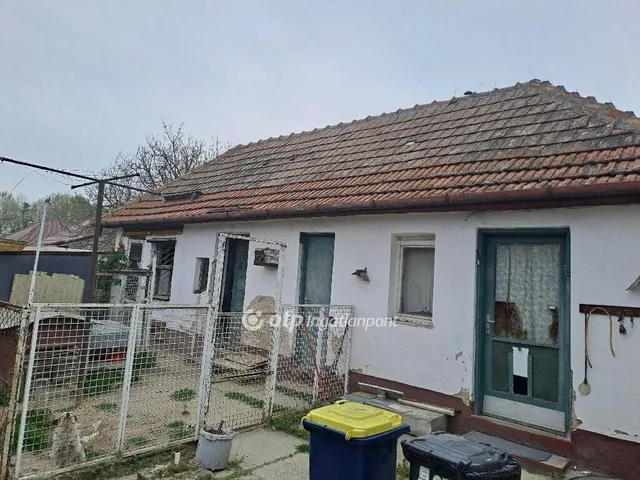 Eladó ház Tápiószecső 100 nm