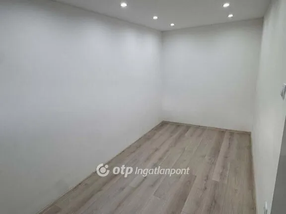 Eladó ház Tápiószele 75 nm