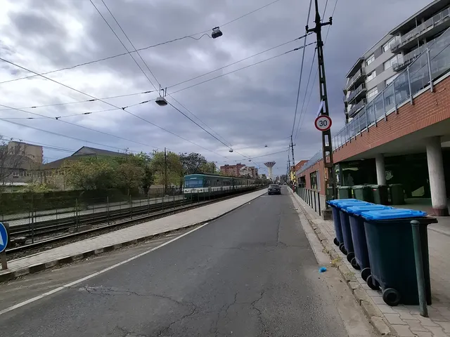 Eladó kereskedelmi és ipari ingatlan Budapest XXI. kerület, Csepel Belváros 104 nm