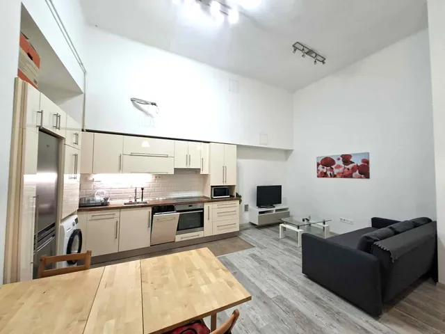 Kiadó lakás Budapest VII. kerület, Belső-Erzsébetváros, Erzsébet körút 26 60 nm