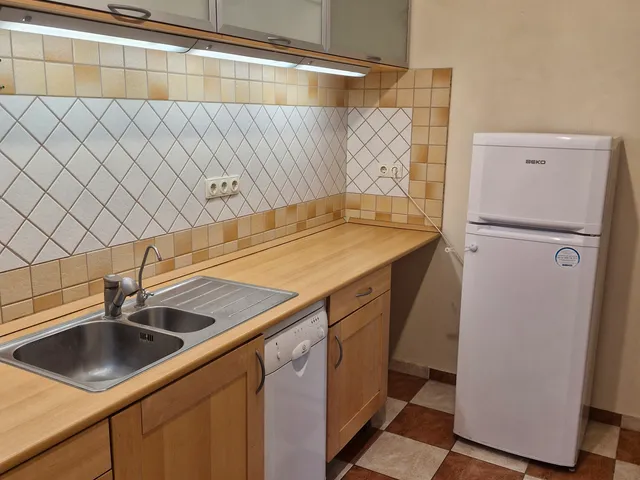 Kiadó lakás Budapest II. kerület, Szemlőhegy 68 nm