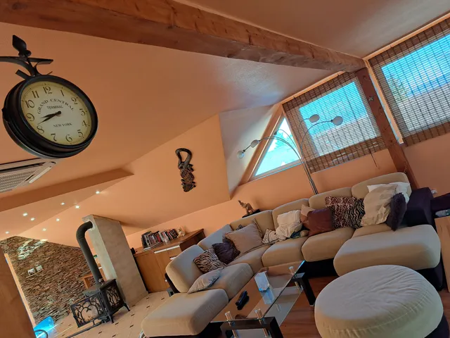 Kiadó lakás Zsámbék 147 nm