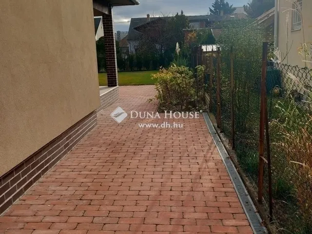 Eladó ház Budapest XV. kerület, Újpalota 80 nm