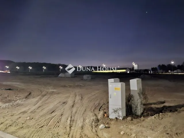 Eladó telek Isaszeg 842 nm