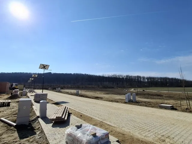 Eladó telek Isaszeg 842 nm