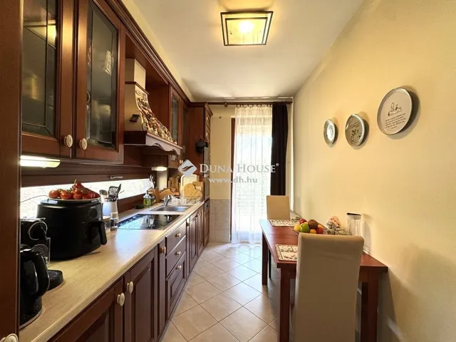Eladó lakás Budapest III. kerület 60 nm