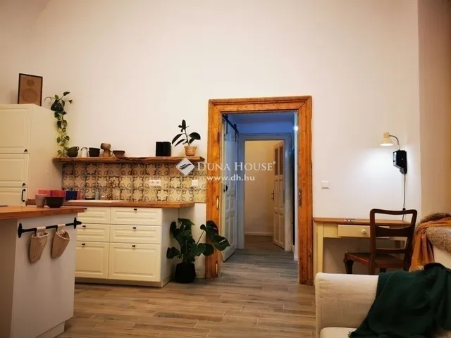 Eladó lakás Budapest VI. kerület 43 nm