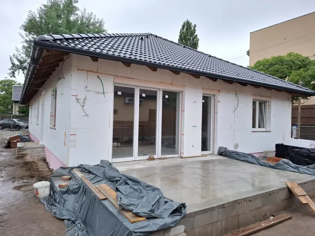 Eladó ház Budapest XVI. kerület, Sashalom 150 nm