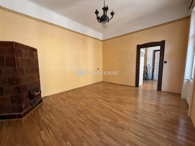 Eladó lakás Budapest VI. kerület 82 nm
