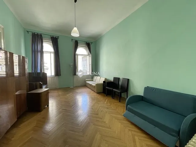 Eladó lakás Budapest VI. kerület 128 nm