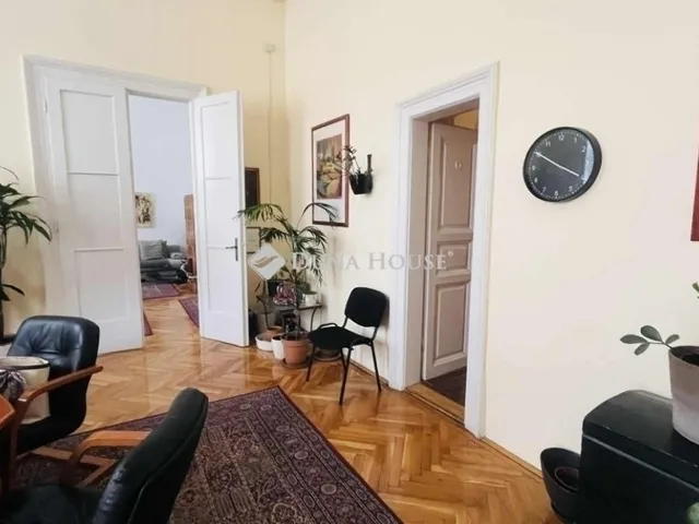 Eladó lakás Budapest VI. kerület 89 nm