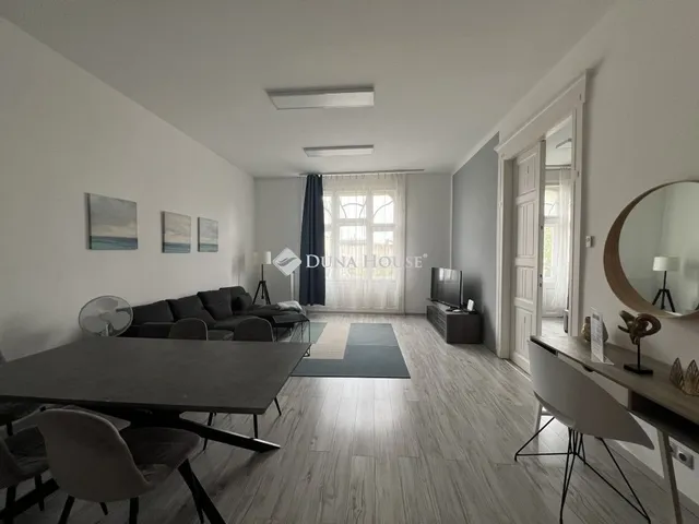 Eladó lakás Budapest VI. kerület 87 nm