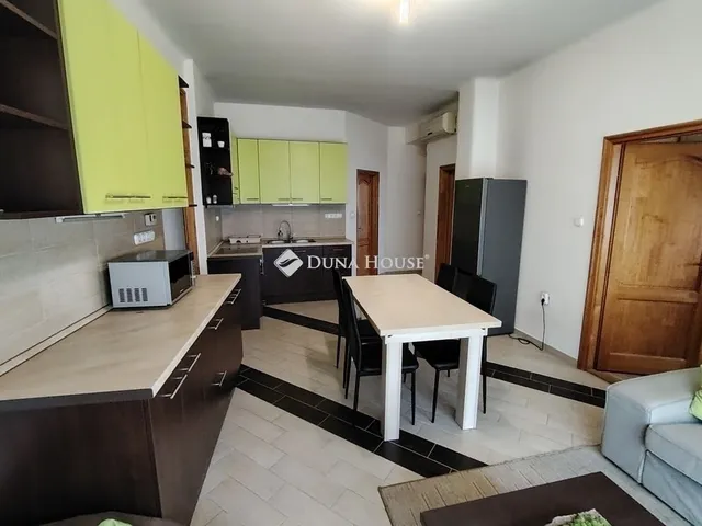 Eladó lakás Budapest XI. kerület 99 nm