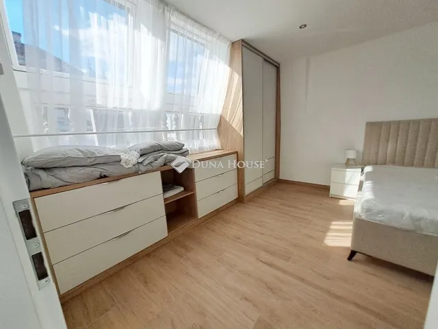 Eladó lakás Budapest VI. kerület 80 nm