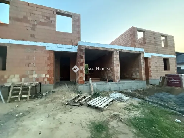 Eladó ház Őrbottyán 112 nm