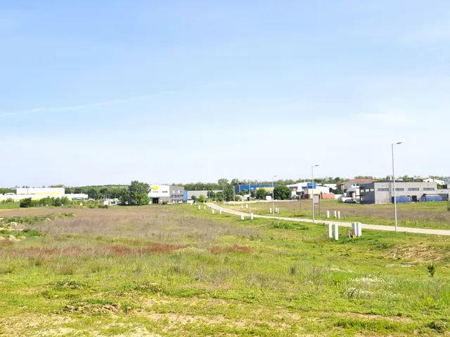 Eladó kereskedelmi és ipari ingatlan Gödöllő 1110 nm