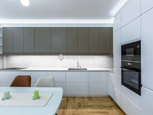 Eladó lakás Budapest V. kerület 94 nm