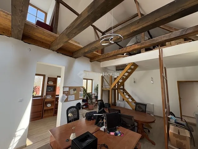 Eladó ház Budapest III. kerület 295 nm