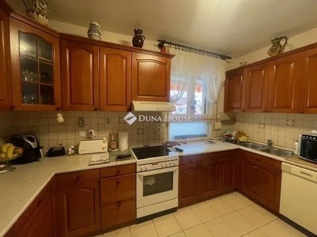 Eladó ház Budapest IV. kerület 200 nm
