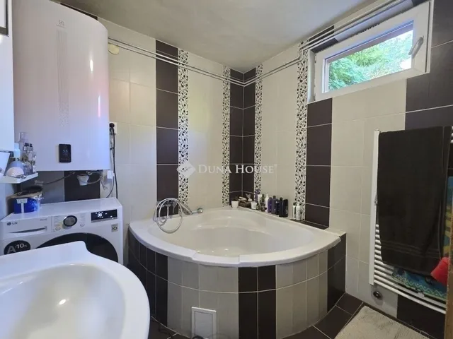 Eladó ház Pécel 101 nm