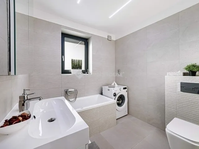 Eladó ház Mogyoród 178 nm