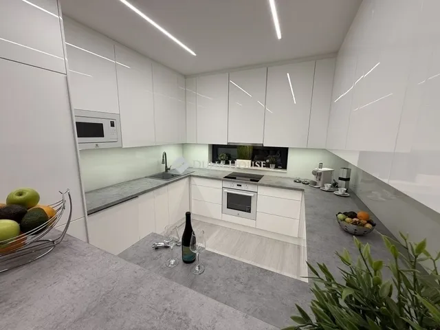 Eladó ház Mogyoród 178 nm