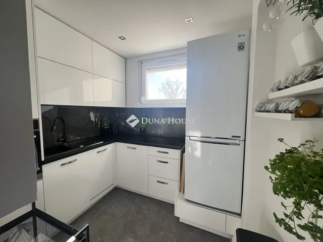 Eladó lakás Budapest XVIII. kerület, Havanna lakótelep 72 nm