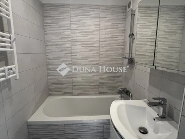 Eladó lakás Budapest XVIII. kerület, Havanna lakótelep 72 nm