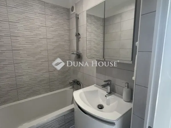 Eladó lakás Budapest XVIII. kerület, Havanna lakótelep 72 nm