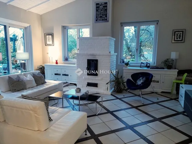 Eladó ház Solymár 440 nm