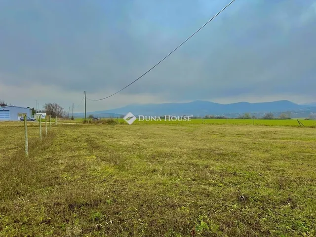 Eladó kereskedelmi és ipari ingatlan Pilisvörösvár 3374 nm