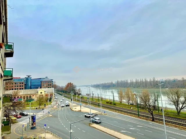 Eladó lakás Budapest II. kerület 76 nm