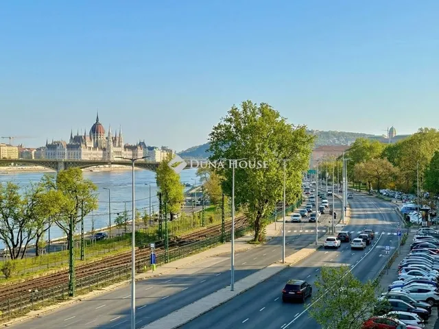 Eladó lakás Budapest II. kerület, Felhévíz II. ker. 76 nm