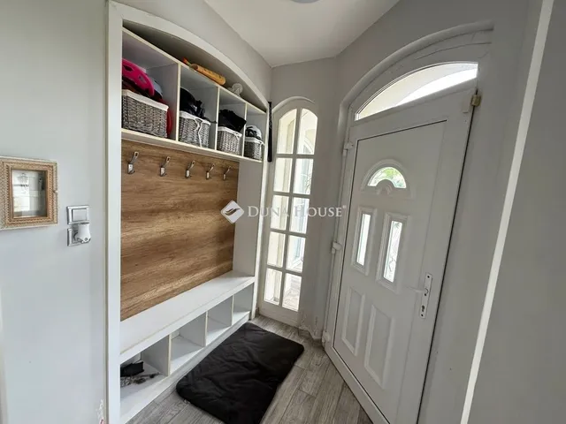 Eladó ház Székesfehérvár 210 nm