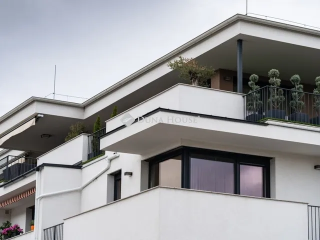 Eladó lakás Székesfehérvár 96 nm