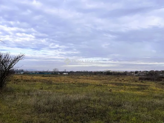 Eladó telek Szigetszentmiklós 1794 nm