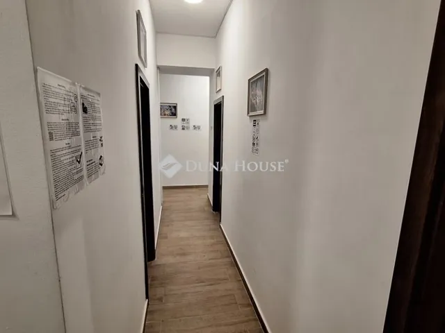 Eladó lakás Budapest VIII. kerület, II. János Pál pápa tér 76 nm