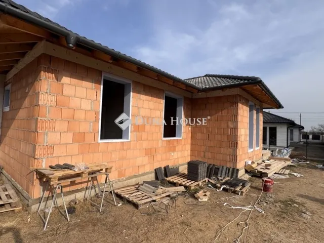 Eladó ház Taksony 87 nm