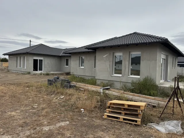 Eladó ház Taksony 87 nm