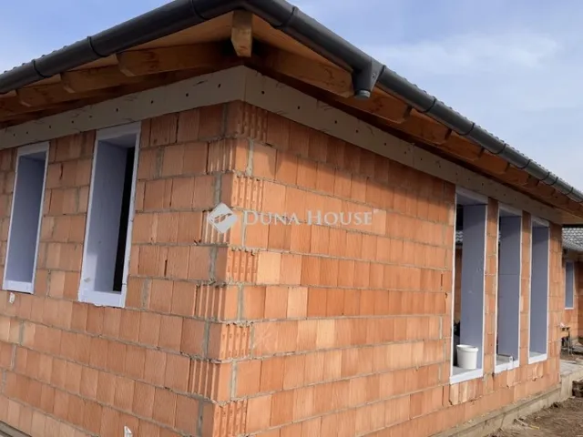 Eladó ház Taksony 90 nm