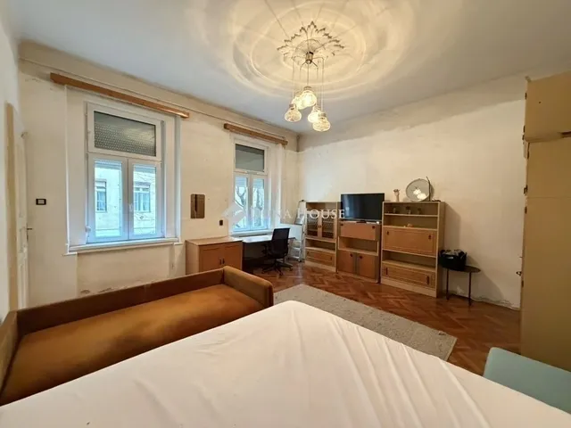 Eladó lakás Budapest VI. kerület 44 nm