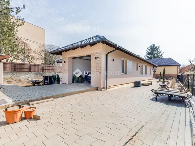 Eladó ház Budapest XVI. kerület, Sashalom 164 nm