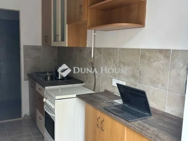 Eladó lakás Budapest X. kerület, Óhegy 35 nm